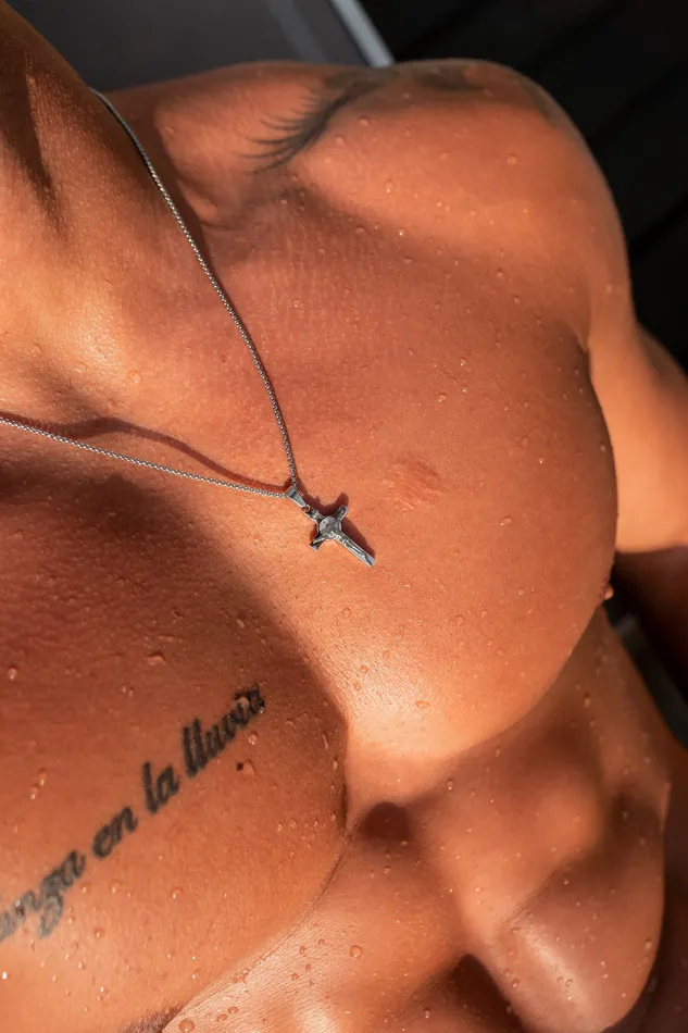 Necklaces WE ARE ALL SMITH Mens Jewelry Clothing Waterproof Crucifix Pendant Necklace