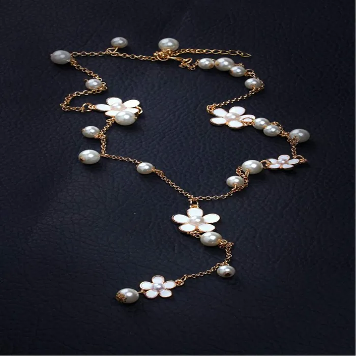 Rings Yellow Chimes Yellow Chimes Long Chain Necklace for Women Floral Pearl Fashion Long Chain Necklace Pendant for Women and Girls