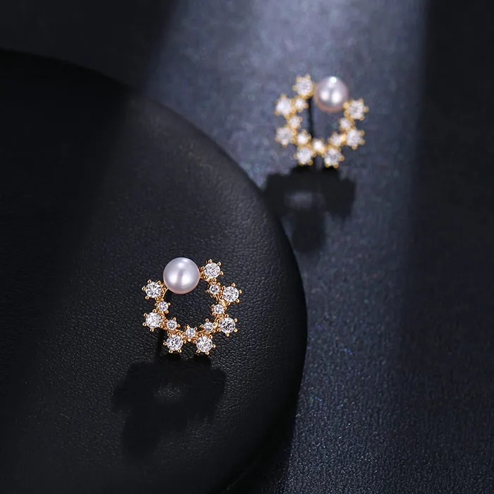 Yellow Chimes Latest Fashion Gold Plated Crystal Pearl Design Stud Earrings for Women and Girls Medium YCFJERPRLSTUDGL Yellow Chimes Rings